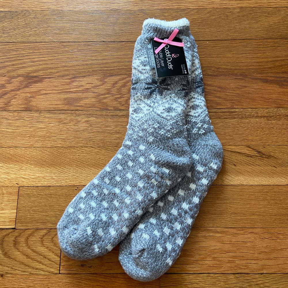 NWT Cuddl Duds Double Layer Lounge Socks